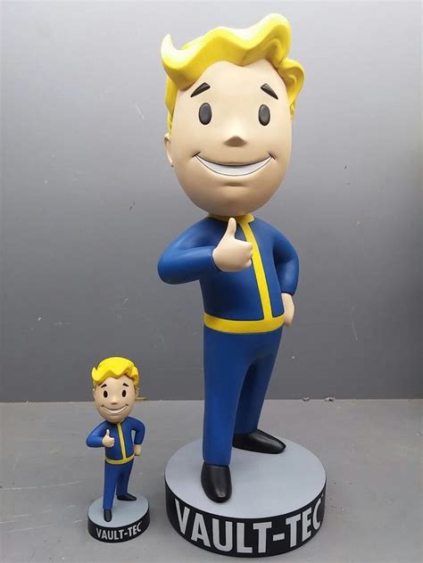 Fallout® 4: Vault Boy 111 Charisma Mega Bobblehead | Vault boy, Bobble ...