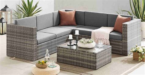 Guide to choosing an outdoor sectional sofa