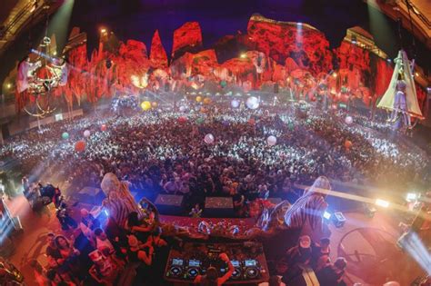 El Festival Elrow Vuelve A Valencia Este S Bado En Formato Xxl Horari