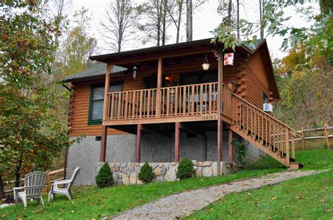 Cabin 1Deer Country Cabins in Maggie Valley NC