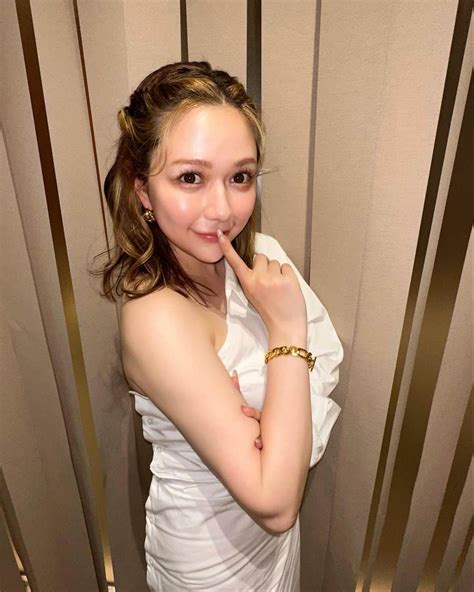 村重杏奈さんのインスタグラム写真 村重杏奈instagram「びびぐら最後のイベントでした💓 予想してた何倍もの反響で電子版も5月26