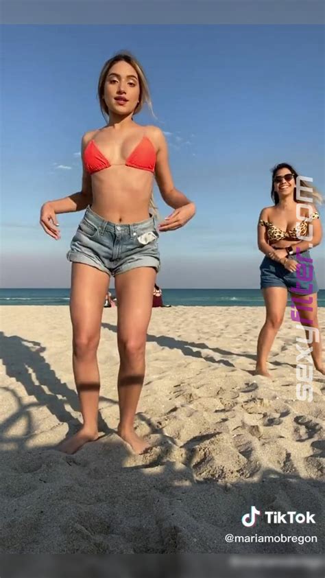 Sweet Mariam Obregón At The Beach