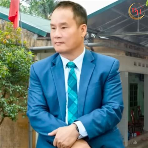 doan van  la ai nguyen pho doi truong qltt