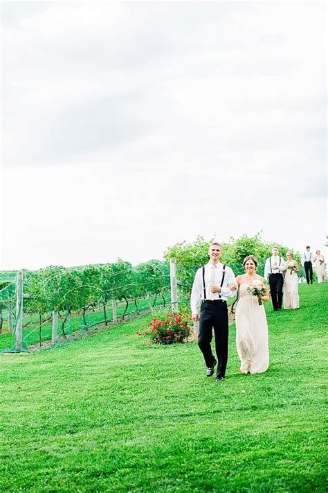 Cannon River Winery Wedding Photography in Minnesota