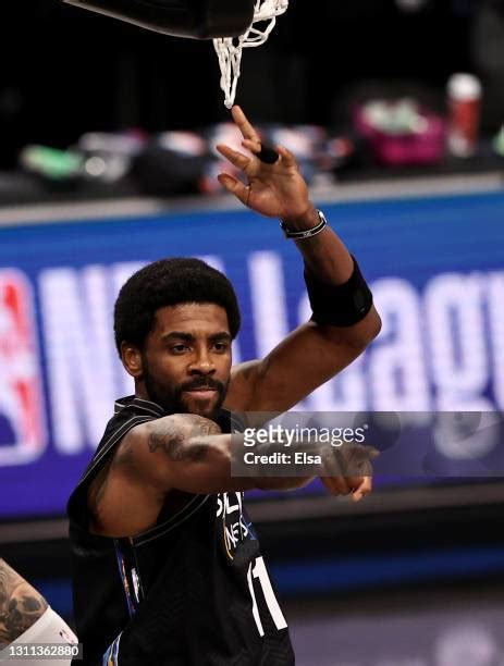 Kyrie Irving Photos and Premium High Res Pictures - Getty Images