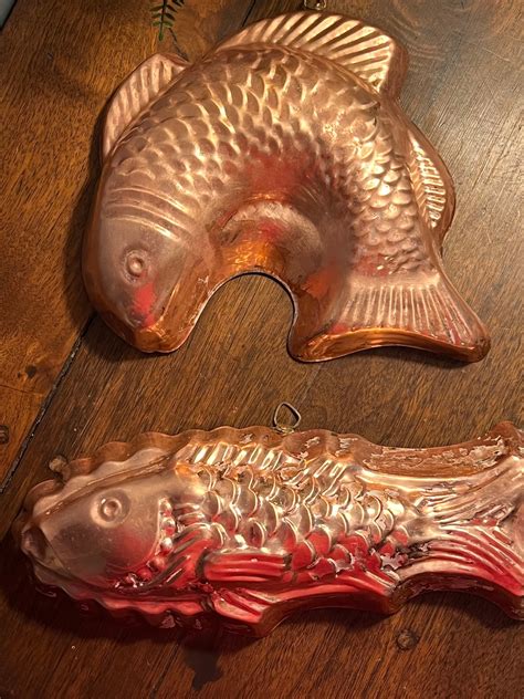 Set Of 2vintage Pair Of Copper Fish Molds With Hanging Hooks Kitchen