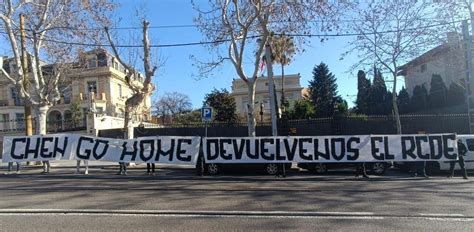 Protestas Contra La Gesti N De Chen Yansheng Al Frente Del Espanyol En