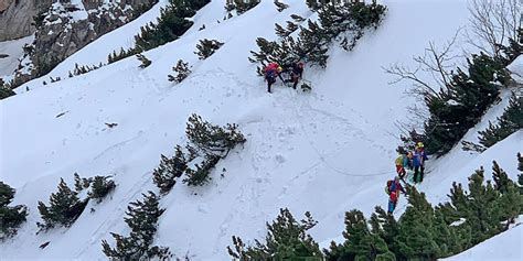 Bergwacht Berchtesgaden Neun Urlauber Gerettet Alpin De