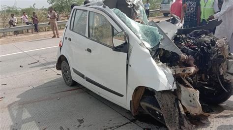 8 Killed In Yamuna Expressway Crash Near Mathura Latest News India