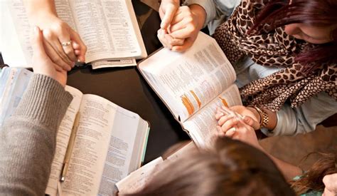 How to do a Family Bible Study That Draws the Kids Closer to God