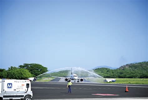 Se fortalece conectividad aérea con nuevo vuelo Guadalajara Huatulco