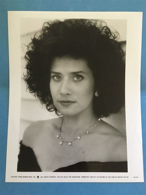 Lorraine Bracco 1990