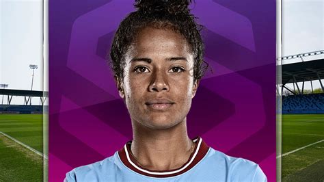 Mary Fowler Exclusive Manchester City Women Forward On Meeting Marta