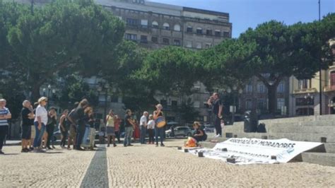 Moradores Do Centro Hist Rico Do Porto Manifestaram Se Contra Os Despejos