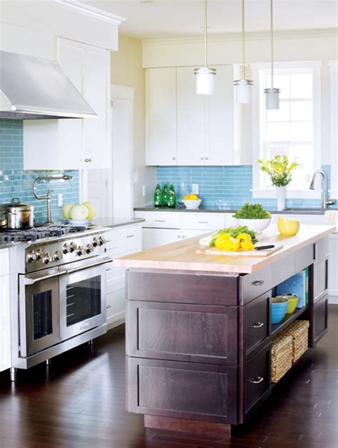 36 Colorful And Original Kitchen Backsplash Ideas - DigsDigs