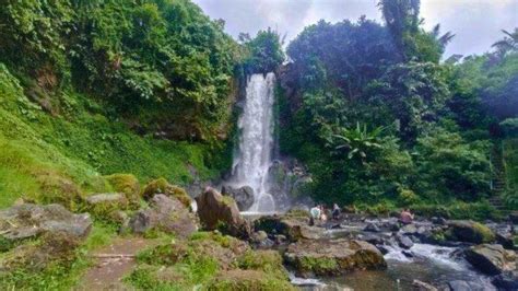 Hanya Berjarak Kilometer Dari Kota Bengkulu Wisata Air Terjun Ini