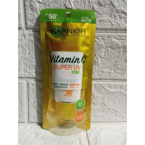 Garnier Skin Natural Bright Complete Vitamin C Super Uv Matte Spf 50