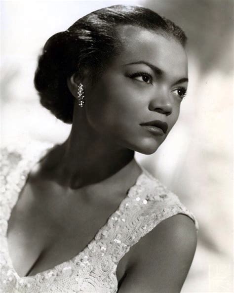 Biography: Eartha Kitt by Kitt Shapiro – Musicvein™