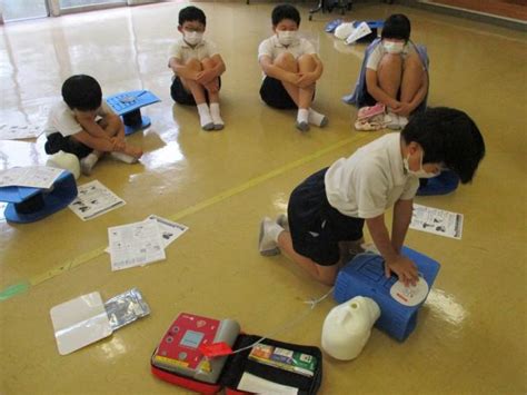 鹿児島県垂水市／救命措置を学ぶ松ケ崎小学校の児童が総合防災訓練