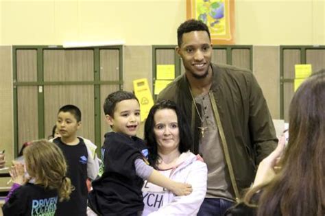 Evan Turner Visits Alder Elementary School Reynolds School District