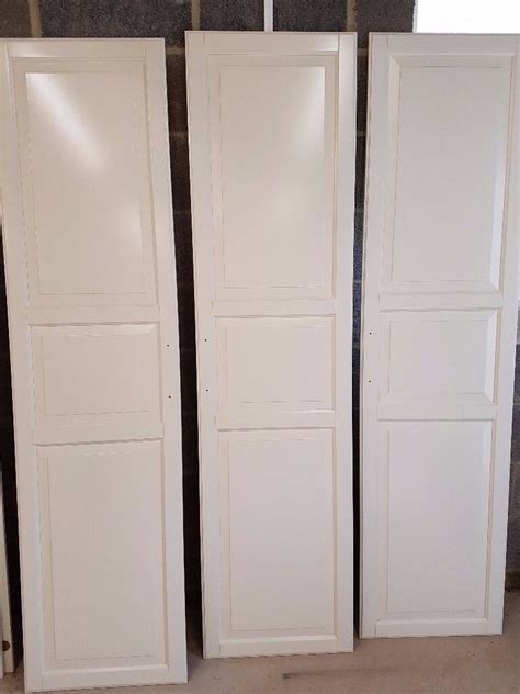 3 Ikea Pax Tyssedal Wardrobe Doors 500cm X 195cm White In Good Condition With Hinges And Handles