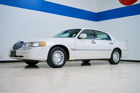 2002 Lincoln Town Car Gaa Classic Cars