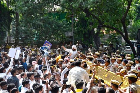 AAP Workers Protest Near BJP Headquarters Against Sanjay Singhs Arrest