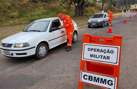 Blitz educativa dos bombeiros chama atenção para a prevenção de