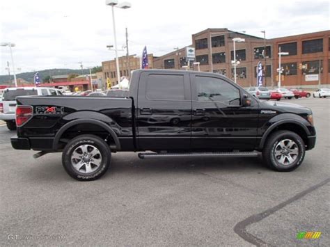 Black Ford F150 4x4