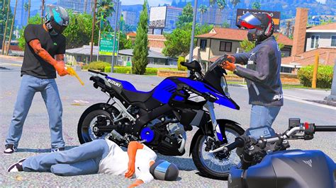 RATINHO TENTOU ROUBAR OS MENOR LADRÃO DE MOTO TOMOU SÓ UMA l GTA 5