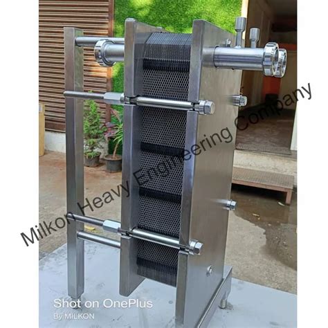 Stainless Steel Ss Milk Plate Type Heat Exchanger Capacity Litre Hour