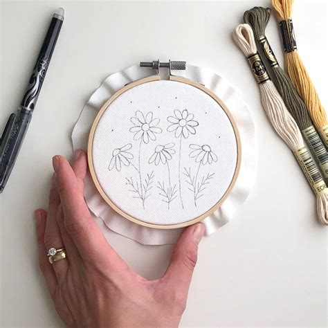 Daisies Embroidery Beginner Pattern Pdf Botanical Embroidery Pdf