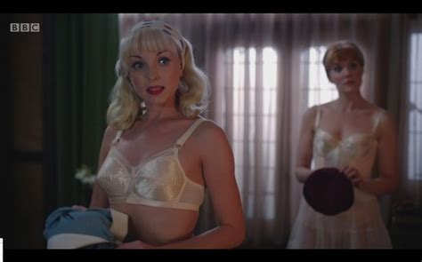 Helen George Strips Off For Call The Midwife Series Five Launch As