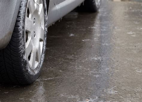 Coup de vent neige et verglas pour ce lundi en France Découvrez si