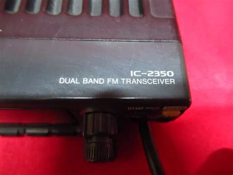 ÉMETTEUR RÉCEPTEUR RADIO AMATEUR Icom IC HM avec microphone