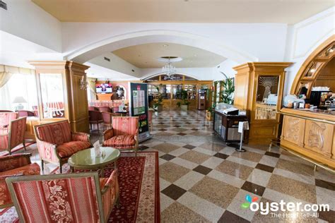 Hotel Riu Palace Maspalomas Review: What To REALLY Expect If You Stay