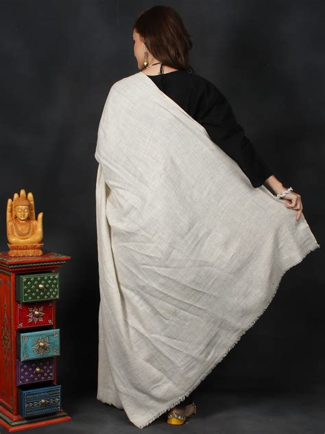 Handwoven Antique White Plain Handspun Pashmina Shawl From Ladakh