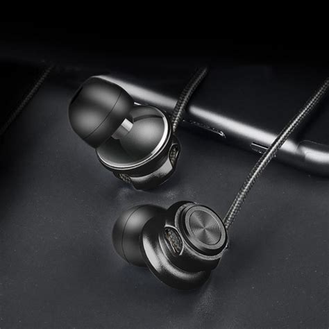 Buy D2 Metal Bass Stereo In Ear Headphone Magnetic Earphone Earbuds For Ios Android Online At