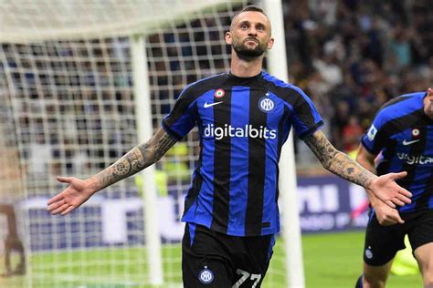 Dal Triplo Colpo Inter Al Futuro Di Brozovic L Annuncio Sul Futuro