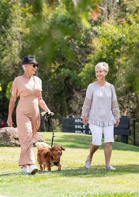 Beachmere Bay Resort | Hamptons-Style Living | Palm Lake Resort