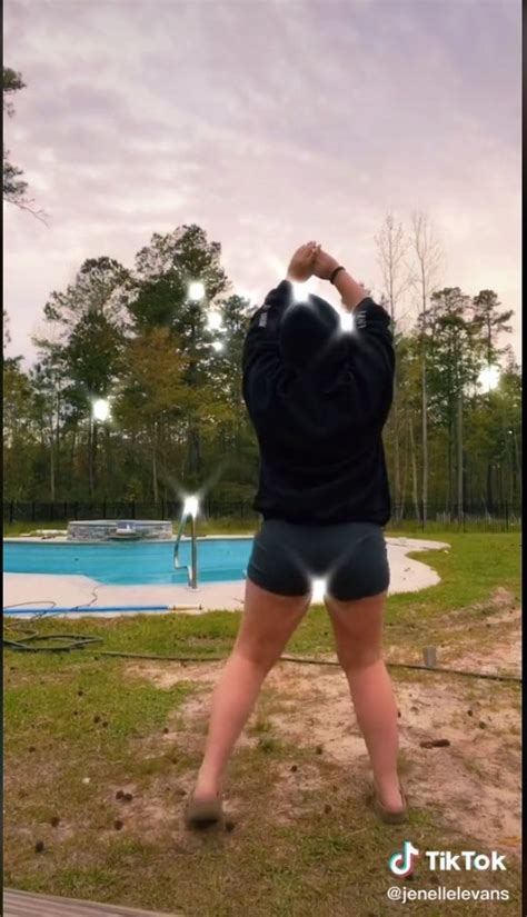 Teen Mom Jenelle Evans Shows Off Her Curves And Twerks In Tiny Shorts