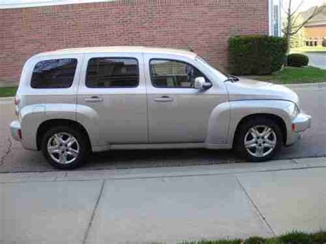 Sell Used 2008 Chevrolet Hhr Lt Wagon 4 Door 24l In Northville