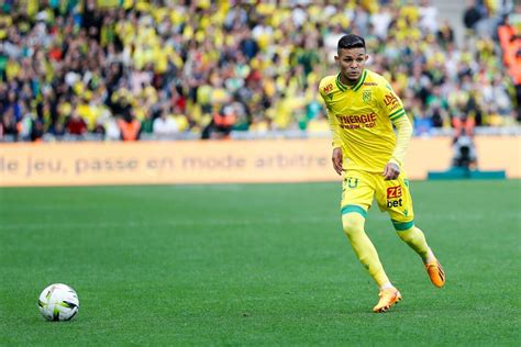 Le Milieu De Terrain Du Fc Nantes Adson Vient D Tre Papa