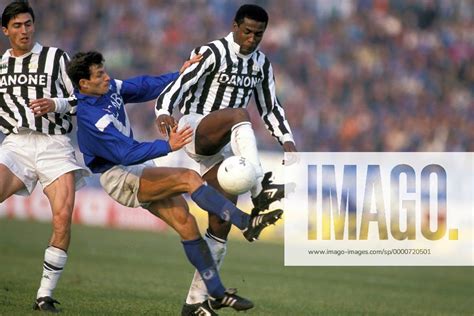 Julio Cesar Re Und Dino Baggio Li Beide Juve Setzen Sich Durch