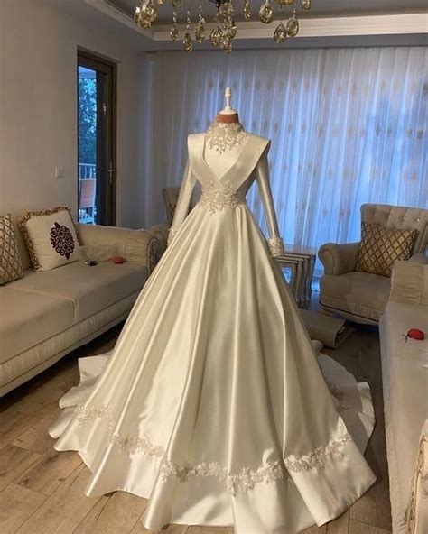 Pin De Barbdrabek En Costume Clothing En Vestidos De Novia