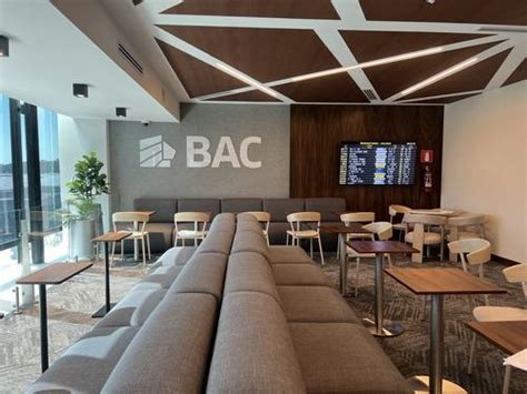 Bac Lounge Una Parada Sofisticada Para Los Viajeros