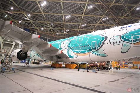 画像ギャラリー ”復活の日”迫るana巨大機「a380」、深夜に行われた「準備」とは？ 28か月ぶり定期便本復帰を前に