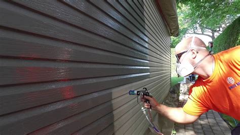 The only guide to painting aluminum siding that you'll need