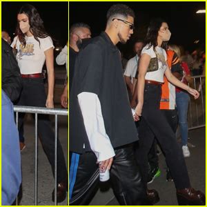 Kendall Jenner Devin Booker Hold Hands As They Leave The Super Bowl