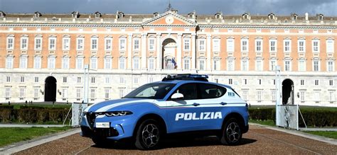 Caserta Il Legame Tra Polizia Di Stato Ed Alfa Romeo Continua Ecco La